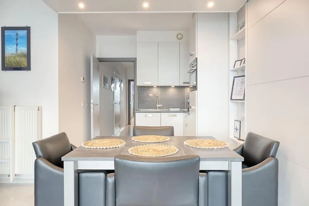 Stunning Apartment In Ostend With Free Parking