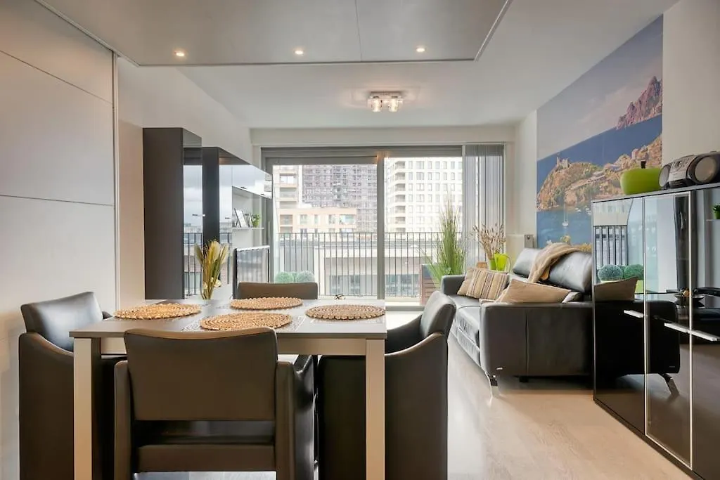 Stunning Apartment In Ostend With Free Parking
